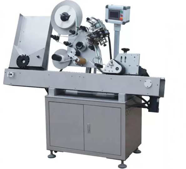 Automatic self-adhesive horizontal labeling machine for small plastic tubes